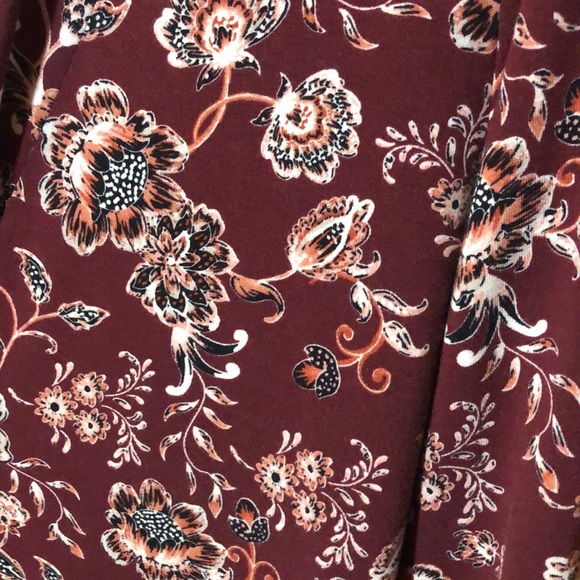 Dress Barn Floral top - Picture 5 of 8
